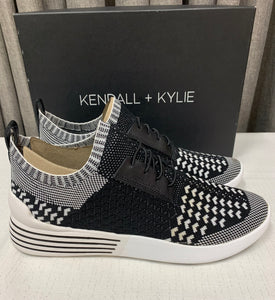 Kendall & Kylie / Brandy Trainers/ Size: 10M