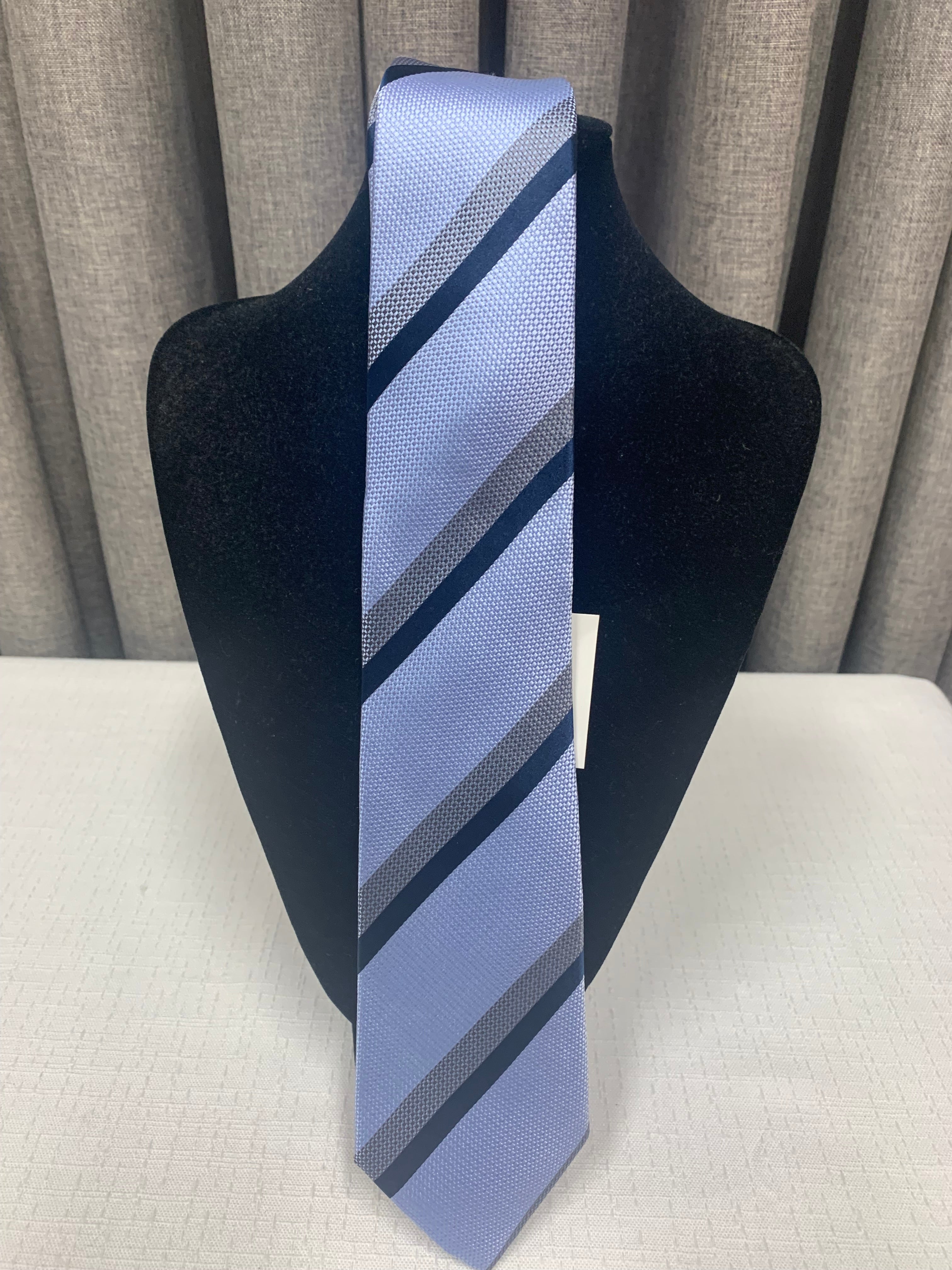 Banana Republic Silk Blend Diagonal Tie / Navy Stripe