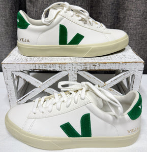 Veja Campo Sneaker | Men's Size 9 (EU 40)