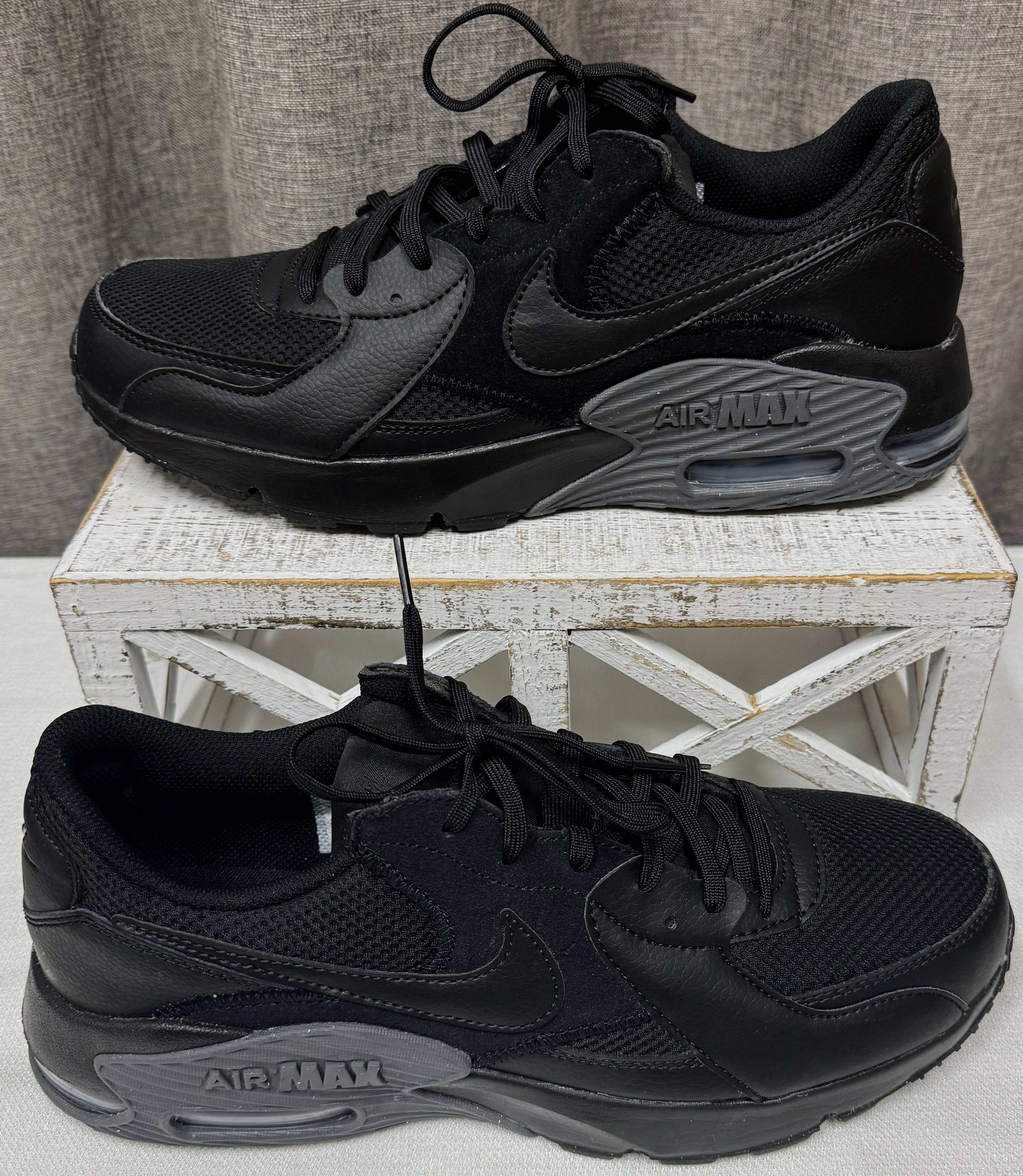 Men's Nike Air Max 90 Gym Shoes | Size 10.5