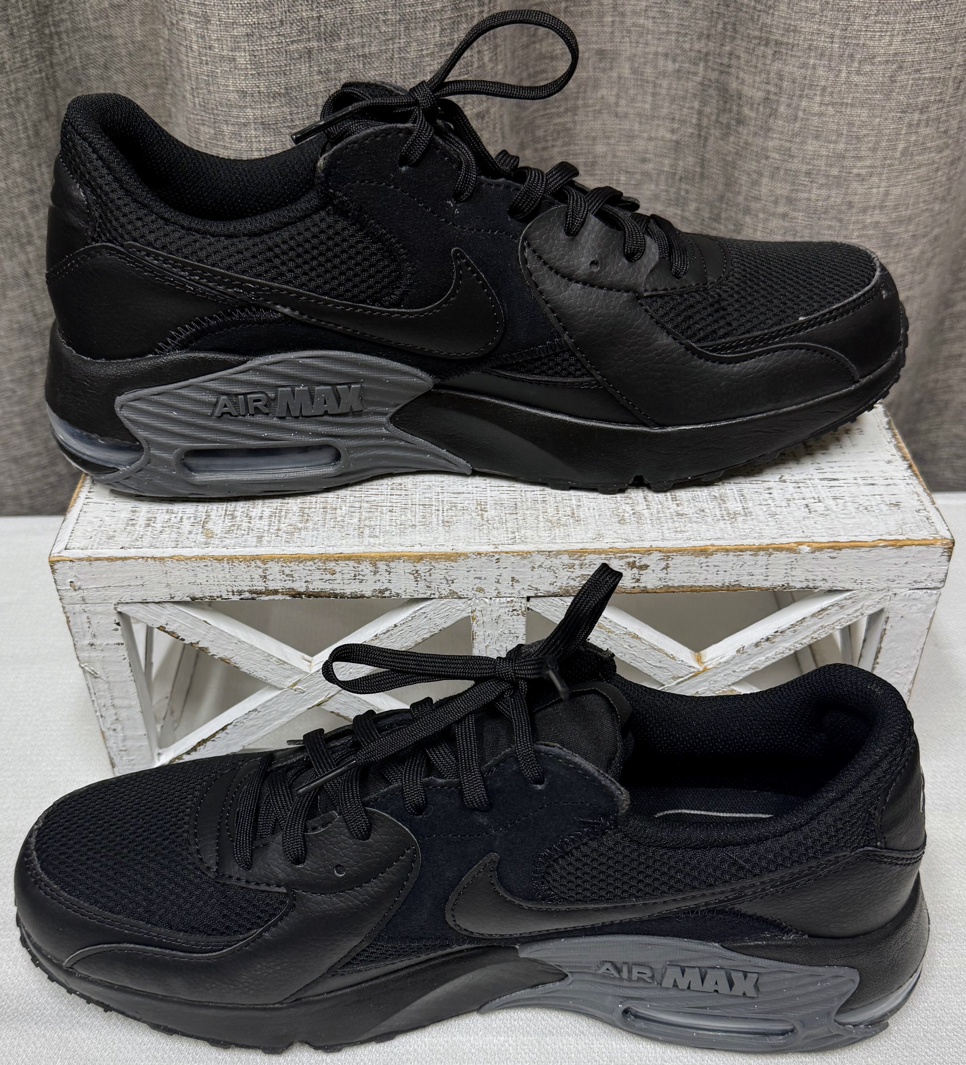 Men's Nike Air Max 90 Gym Shoes | Size 10.5