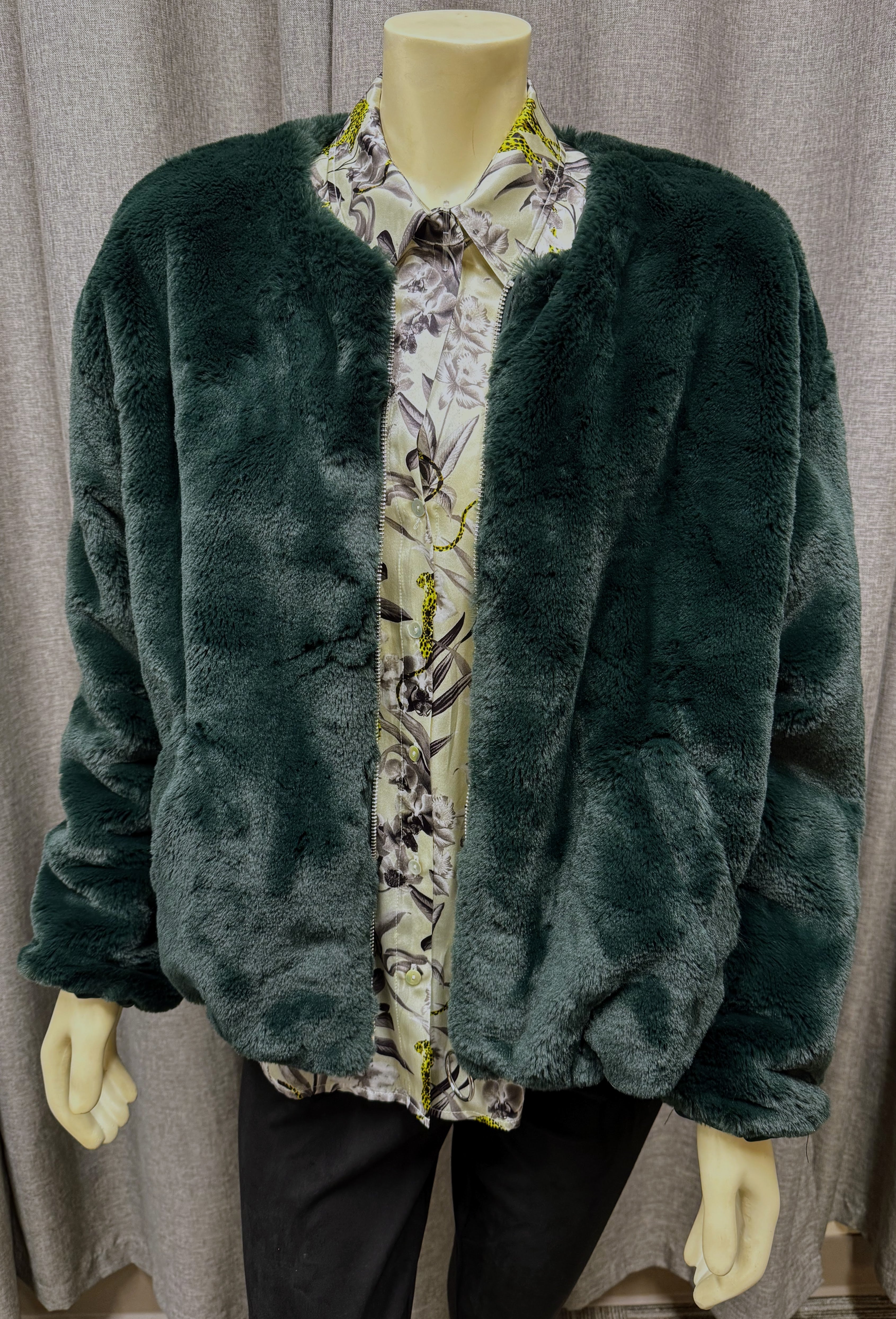 Sebby Collection Faux Fur Green Jacket | Size Large