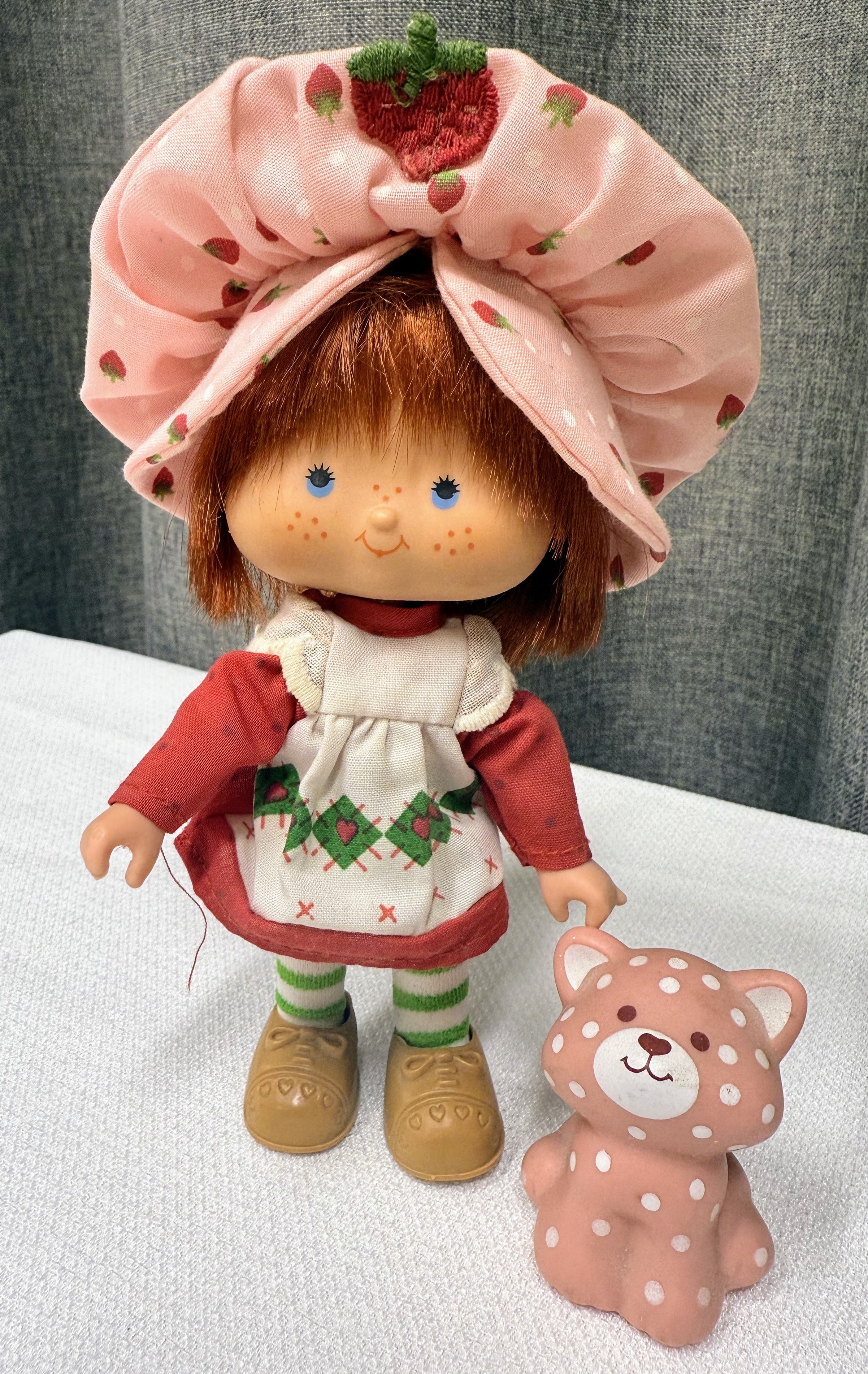 Vintage Strawberry Shortcake, Huckleberry Pie 1980 Dolls