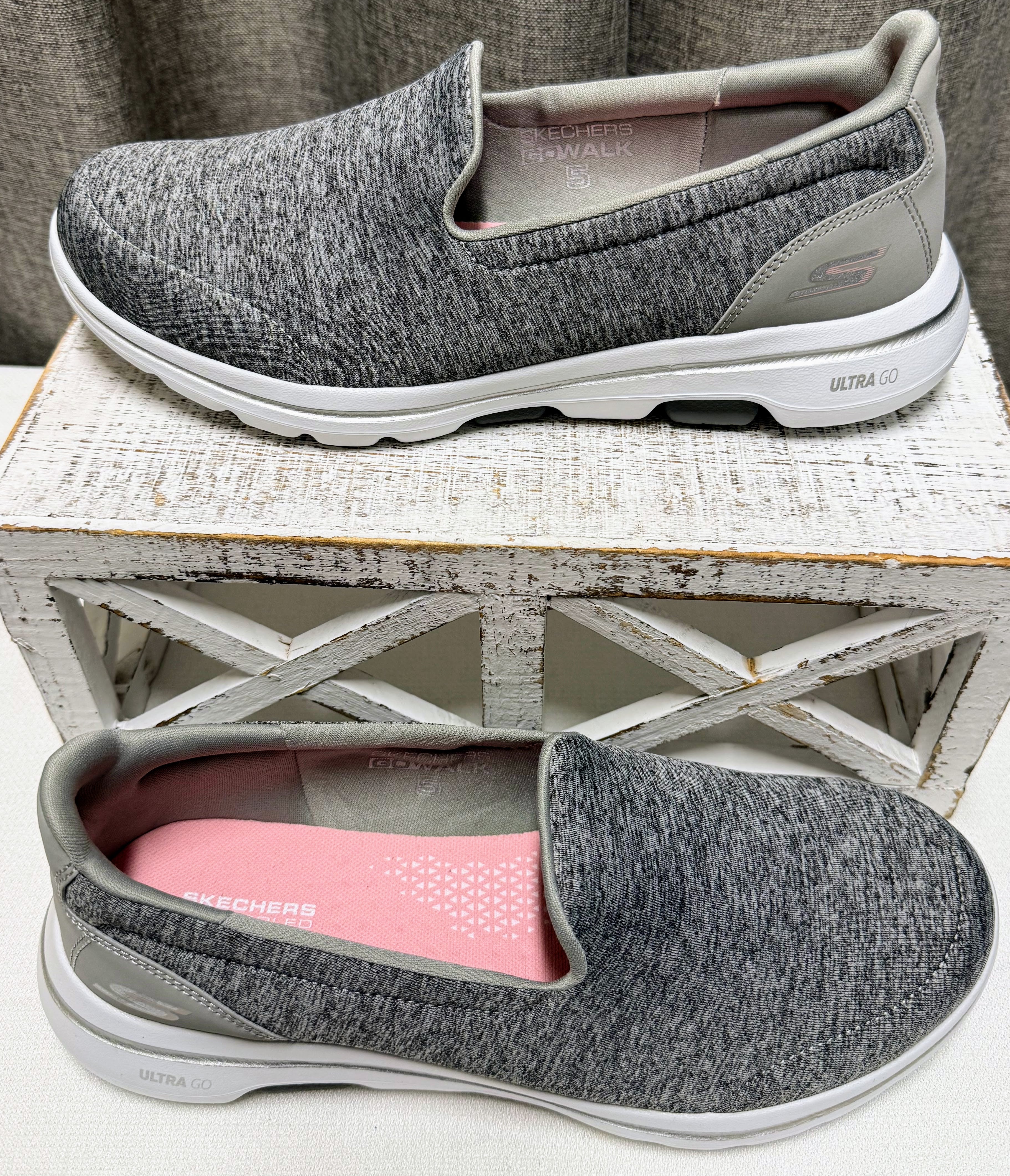 Skechers Performance Go Walk slip-on shoes | Size 9