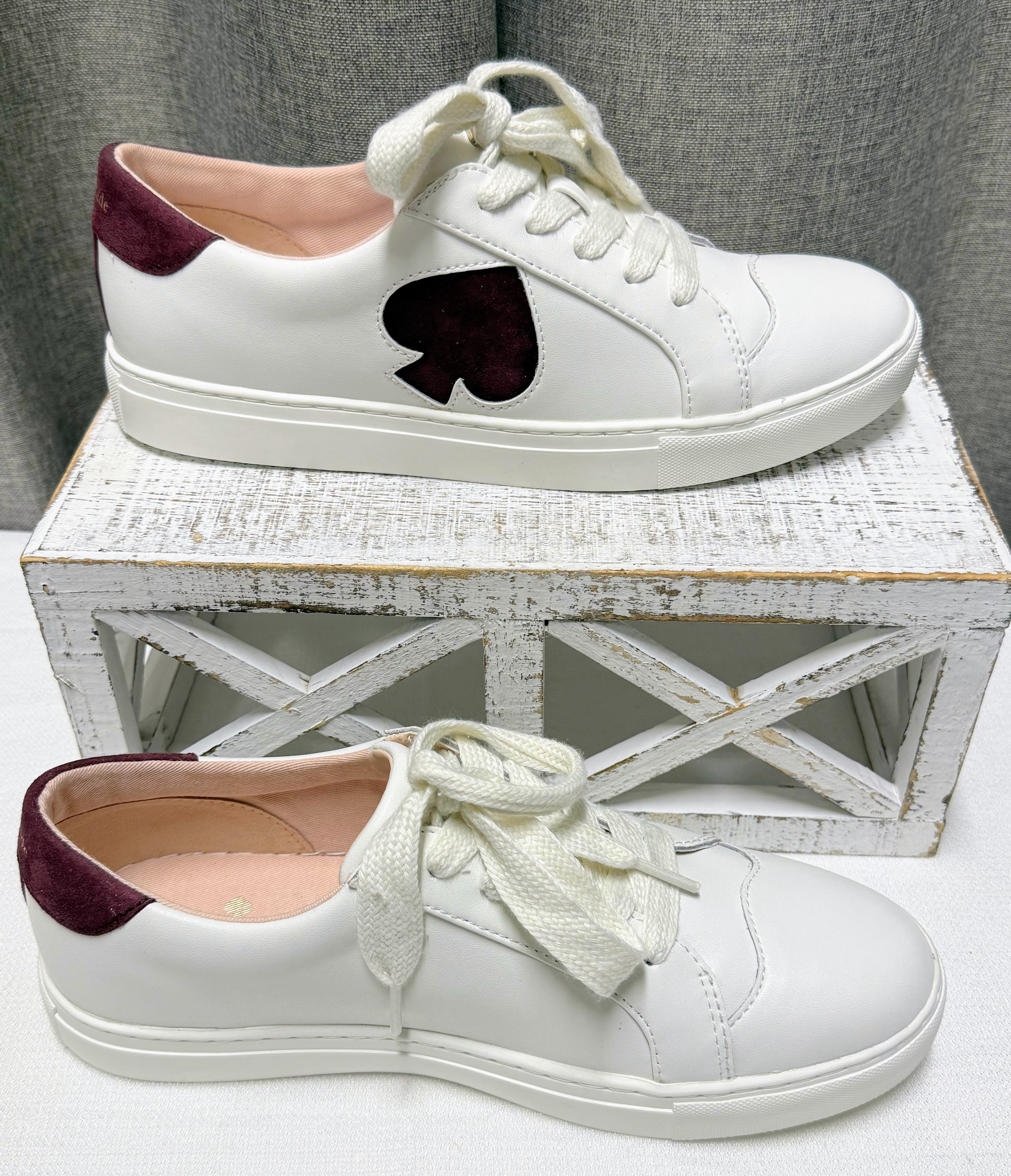 Kate Spade Alanna Leather Sneakers | Size 9