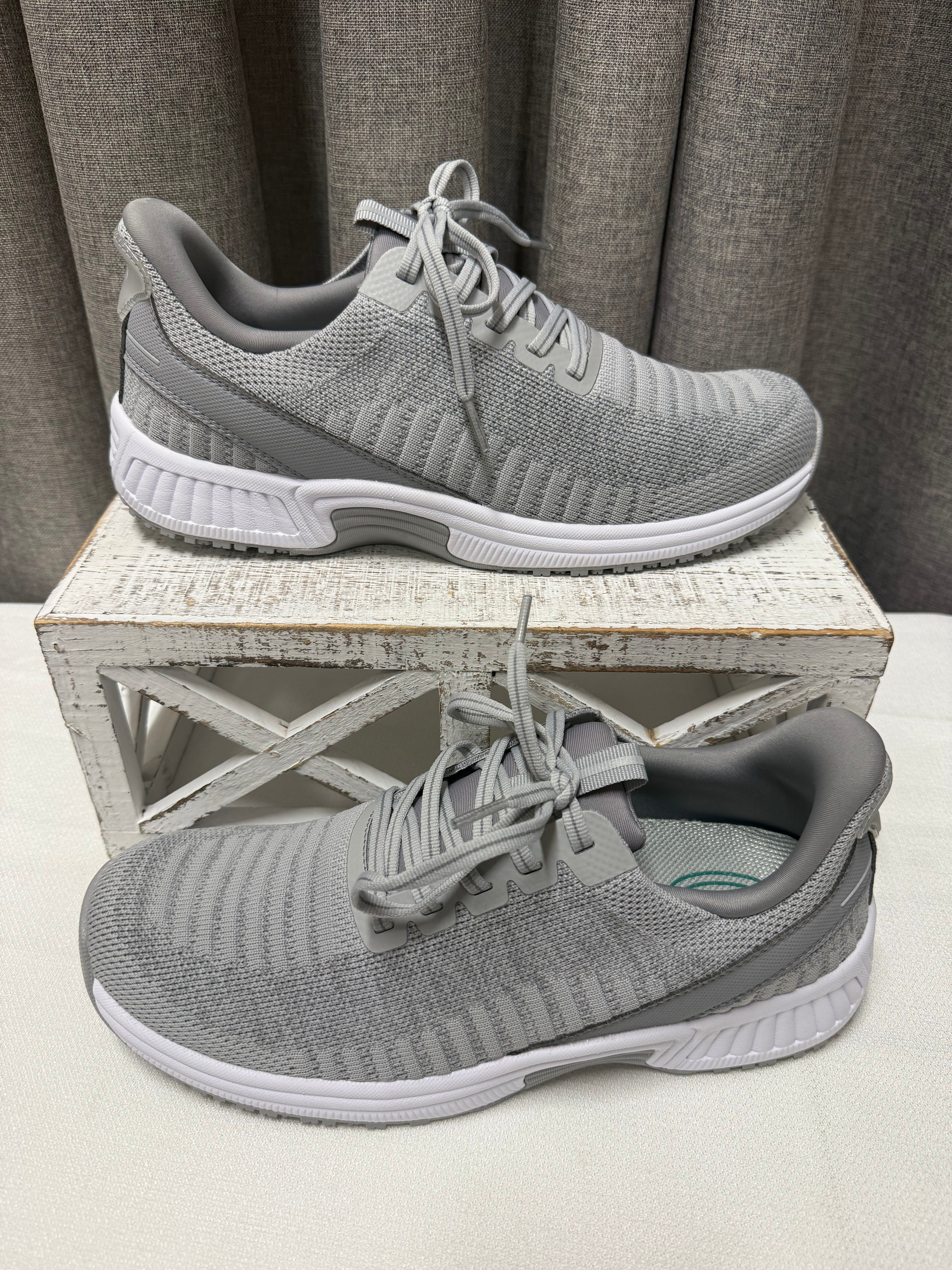 OrthoFeet Kita Gray Shoes | Size 9.5