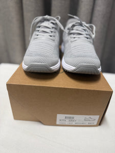 OrthoFeet Kita Gray Shoes | Size 9.5