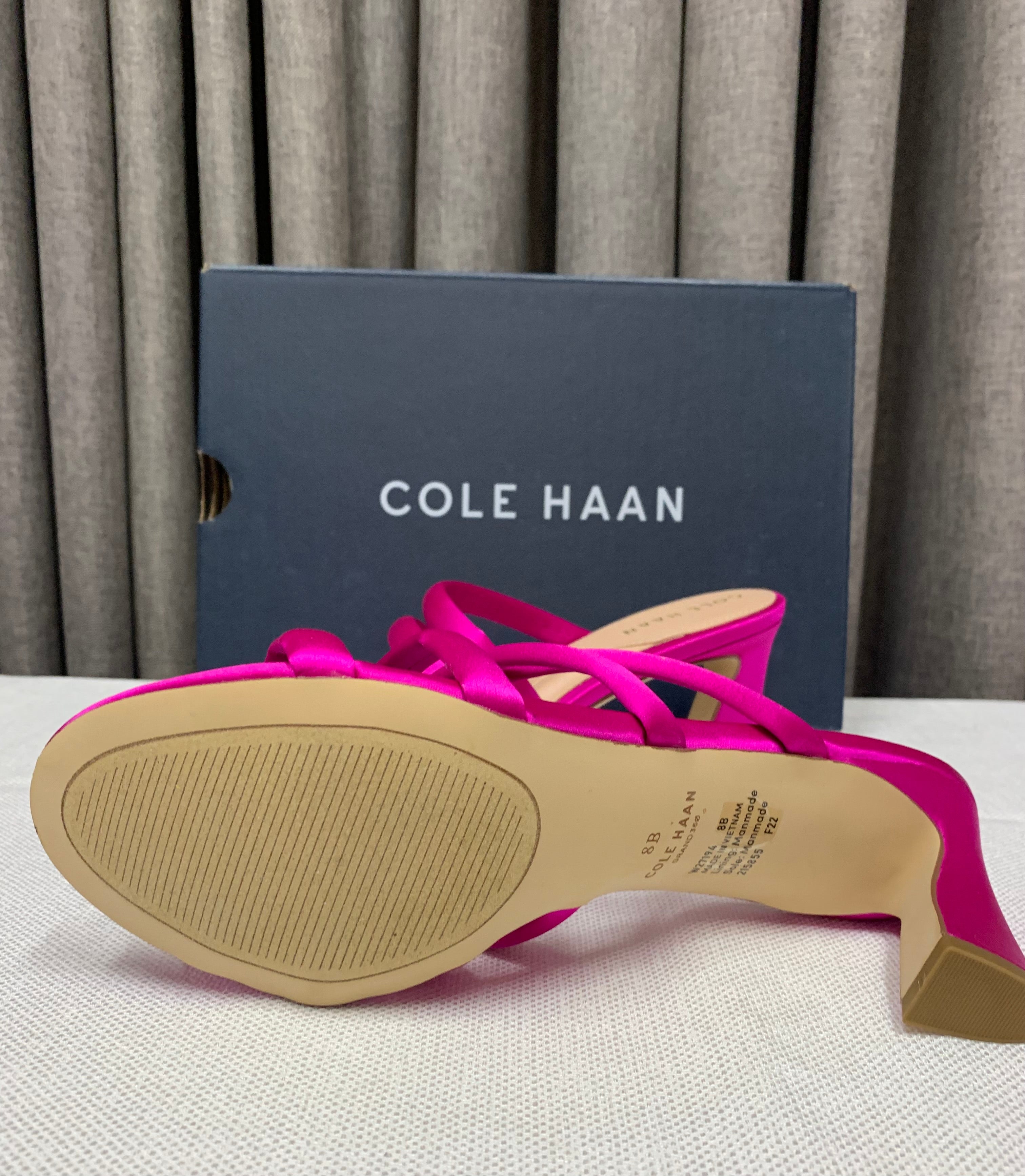 Cole Haan Adella Sandal / Size 8 B