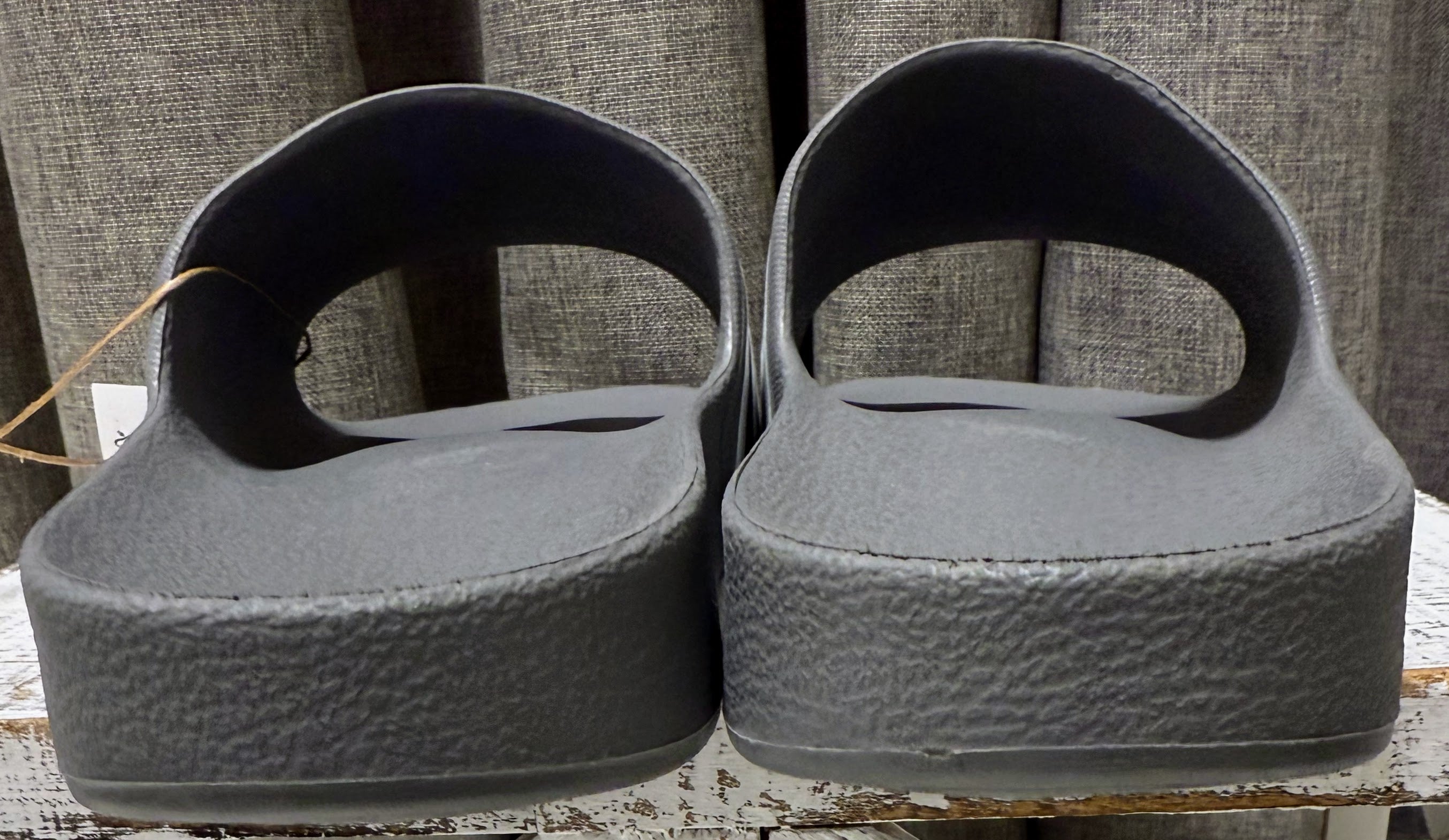 Adidas Adilette Grey/White Unisex Slip-on's | Size 12M/13W