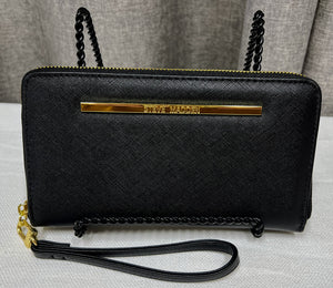 Steve Madden Black Zip Wristlet Wallet