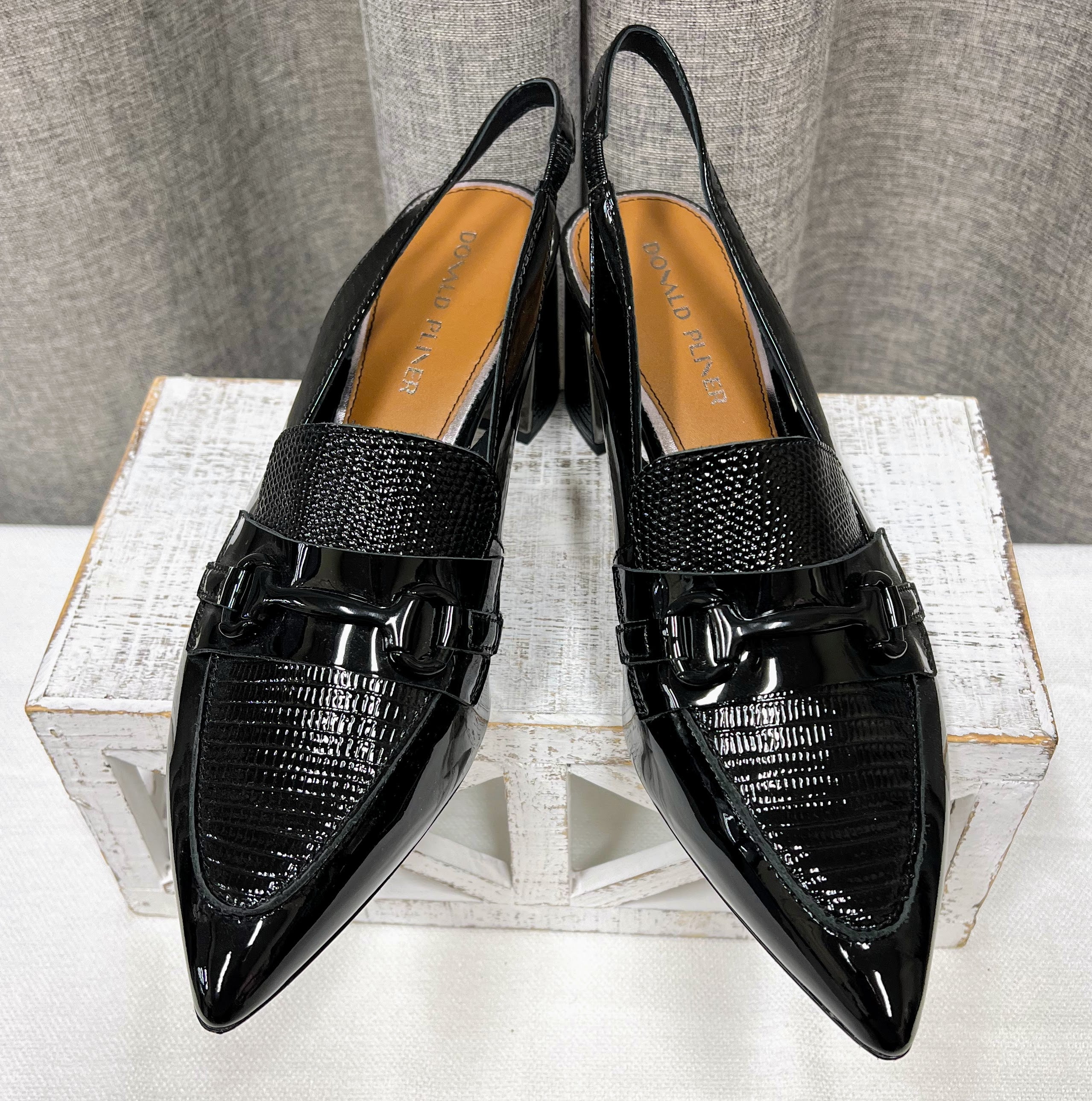 Donald Pilner Saige Pumps | Size 11