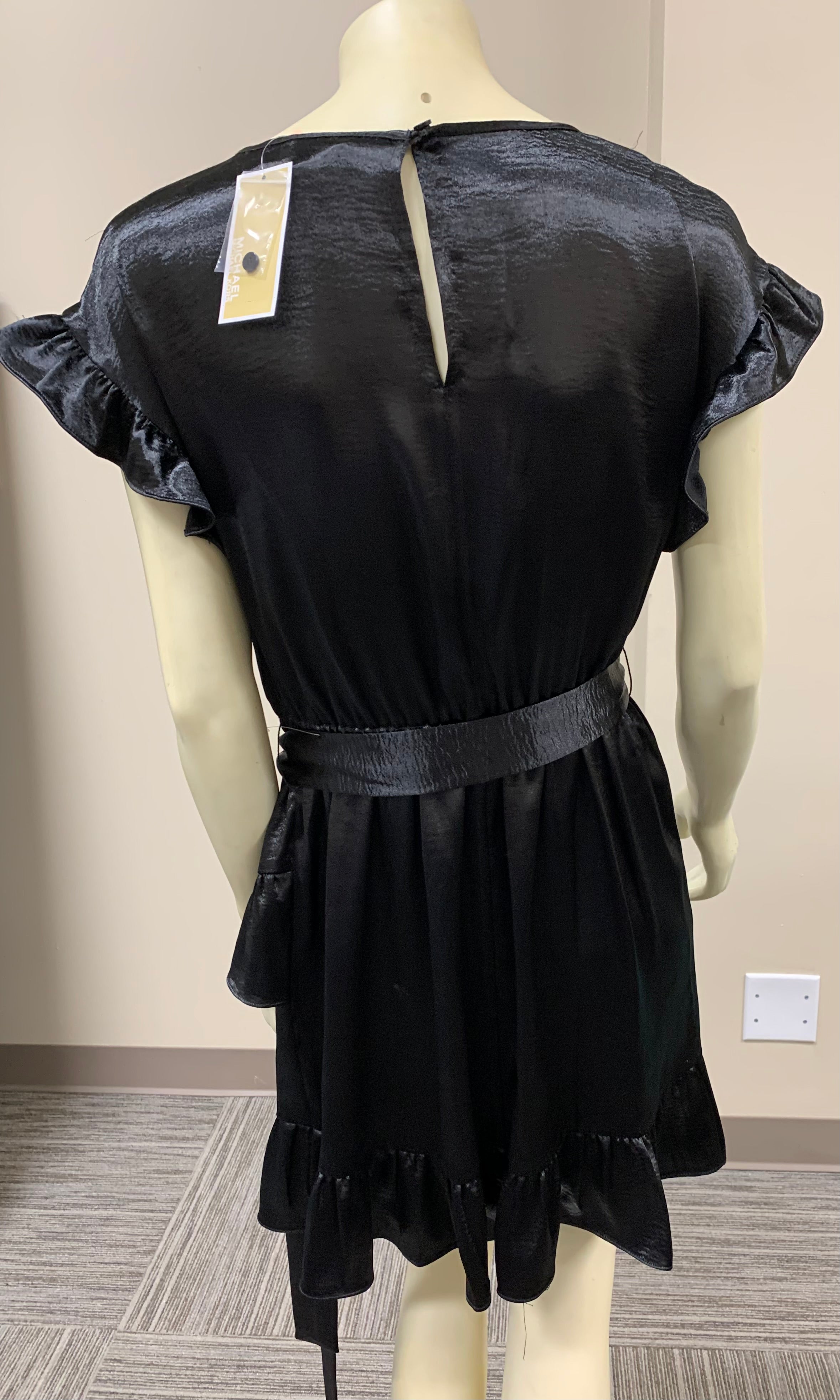 Michael Kors Short Sleeve Ruffle Wrap Dress / Size: M